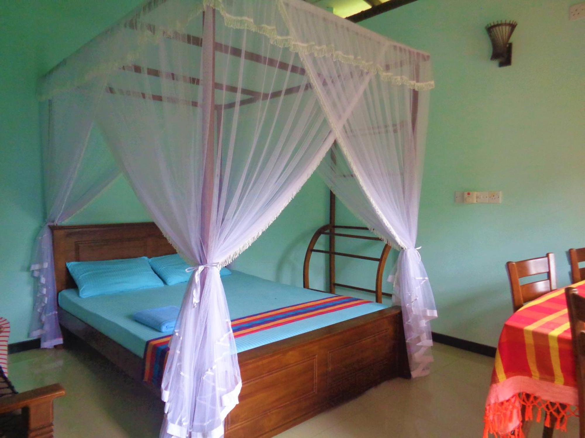 De Fancy House Hotel Unawatuna Bagian luar foto
